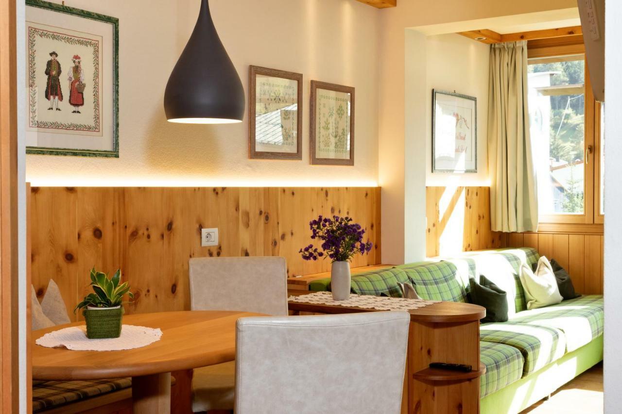 Residence Intica San Candido Exterior foto